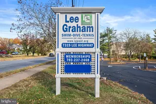 1134 S Washington St, Falls Church, VA 22046 - Photo 29