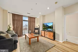 444 W Broad St, Falls Church, VA 22046 - Photo 7