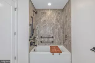 255 W Falls Station Blvd, Falls Church, VA 22046 - Photo 15