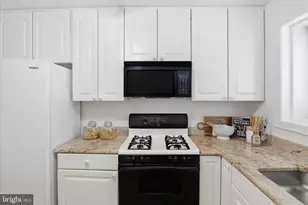 200 N Maple Ave, Falls Church, VA 22046 - Photo 13