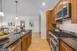 444 W Broad Street W, Falls Church, VA 22046 - Photo 13