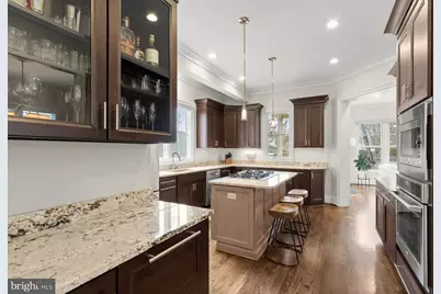 311 Grove Avenue, Falls Church, VA 22046 - Photo 5