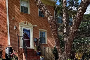 115 Great Falls St, Falls Church, VA 22046 - Photo 5