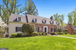 212 Forest Dr, Falls Church, VA 22046 - Photo 5