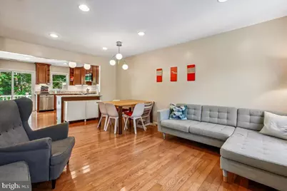 124 Rolling Trace, Falls Church, VA 22046 - Photo 3