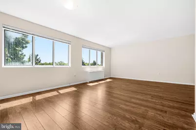 200 N Maple Avenue #613, Falls Church, VA 22046 - Photo 5