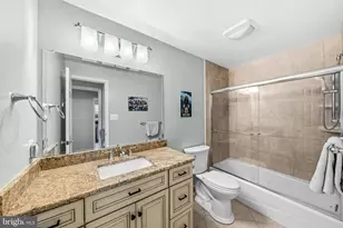 968 N Rochester St, Arlington, VA 22205 - Photo 35