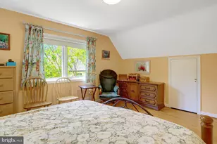 209 Tyson Dr, Falls Church, VA 22046 - Photo 27