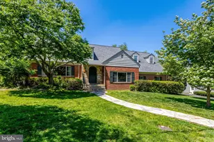 209 Tyson Dr, Falls Church, VA 22046 - Photo 3