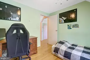 209 Tyson Dr, Falls Church, VA 22046 - Photo 37