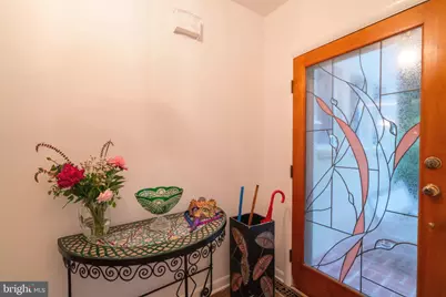 201 Garden Court, Falls Church, VA 22046 - Photo 5