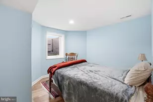 311 N Lee Street N, Falls Church, VA 22046 - Photo 27