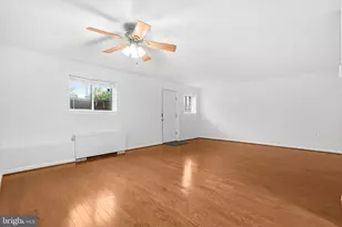 200 N Maple Ave, Falls Church, VA 22046 - Photo 9