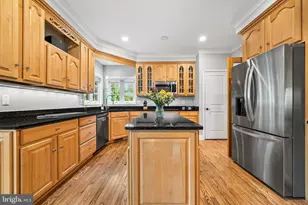 813 Fulton Ave, Falls Church, VA 22046 - Photo 17