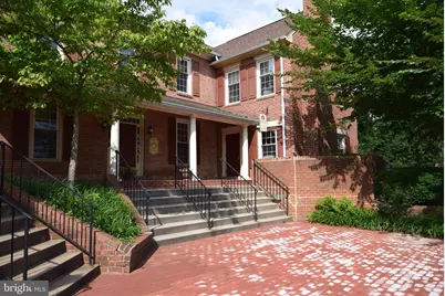 121 Rowell Court #6, Falls Church, VA 22046 - Photo 9