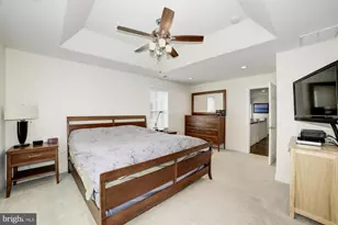 212 W Greenway Blvd, Falls Church, VA 22046 - Photo 17
