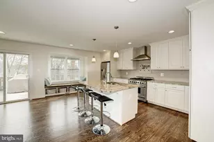212 W Greenway Blvd, Falls Church, VA 22046 - Photo 9