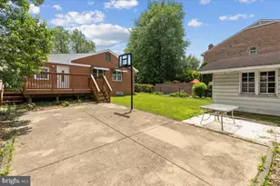 202 S Cherry St, Falls Church, VA 22042 - Photo 37