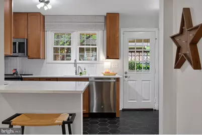 150 S Virginia Avenue #34, Falls Church, VA 22046 - Photo 13