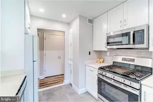 600 Roosevelt Blvd, Falls Church, VA 22044 - Photo 11
