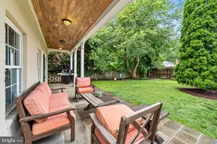 211 W Greenway Blvd W, Falls Church, VA 22046 - Photo 41