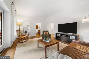 211 W Greenway Blvd W, Falls Church, VA 22046 - Photo 17
