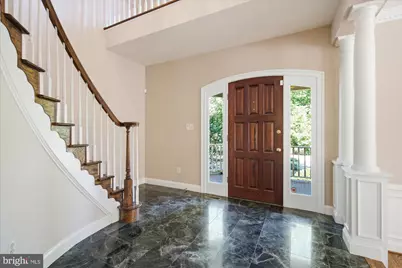 126 Gresham Place, Falls Church, VA 22046 - Photo 5