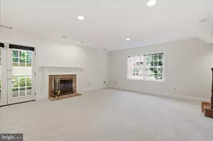 126 Gresham Pl, Falls Church, VA 22046 - Photo 37