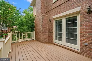126 Gresham Pl, Falls Church, VA 22046 - Photo 43