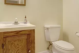 209 Tyson Dr, Falls Church, VA 22046 - Photo 57