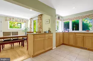 209 Tyson Dr, Falls Church, VA 22046 - Photo 15