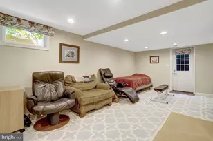 209 Tyson Dr, Falls Church, VA 22046 - Photo 51