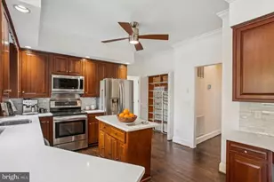 308 Wrens Way, Falls Church, VA 22046 - Photo 5