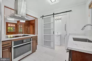 997 N Sycamore St, Falls Church, VA 22046 - Photo 11