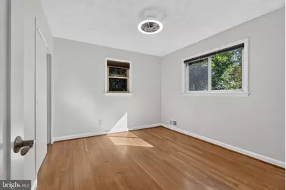 997 N Sycamore Street, Falls Church, VA 22046 - Photo 15