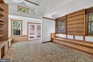 997 N Sycamore St, Falls Church, VA 22046 - Photo 59