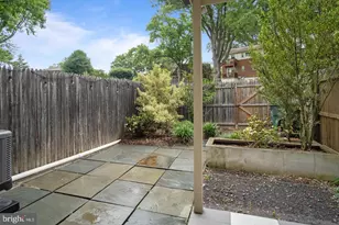350 James St, Falls Church, VA 22046 - Photo 19