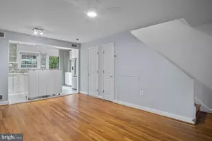 350 James St, Falls Church, VA 22046 - Photo 3