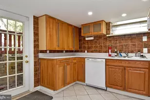 207 Pennsylvania Ave, Falls Church, VA 22046 - Photo 3