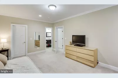 312 Pine Street, Falls Church, VA 22046 - Photo 25