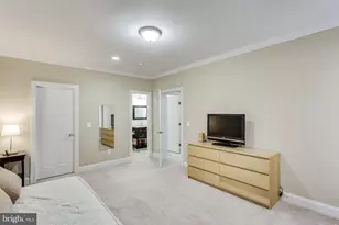312 Pine St, Falls Church, VA 22046 - Photo 25