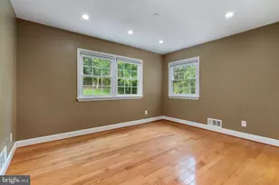 709 E Broad St, Falls Church, VA 22046 - Photo 19