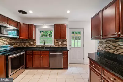 709 E Broad Street, Falls Church, VA 22046 - Photo 11
