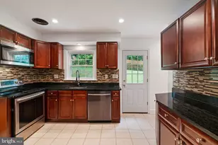709 E Broad St, Falls Church, VA 22046 - Photo 11