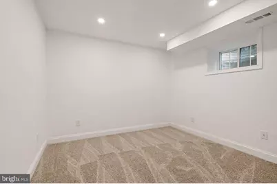 709 E Broad Street, Falls Church, VA 22046 - Photo 31