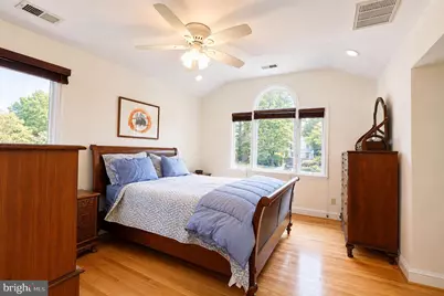 215 W George Mason Road W, Falls Church, VA 22046 - Photo 23