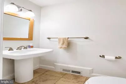 215 W George Mason Road W, Falls Church, VA 22046 - Photo 21