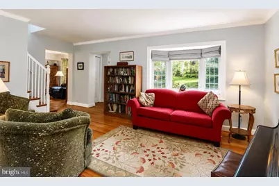 215 W George Mason Road W, Falls Church, VA 22046 - Photo 9