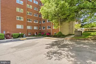 200 N Maple Ave, Falls Church, VA 22046 - Photo 23
