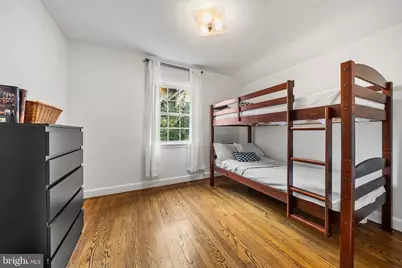 211 W Greenway Boulevard W, Falls Church, VA 22046 - Photo 29